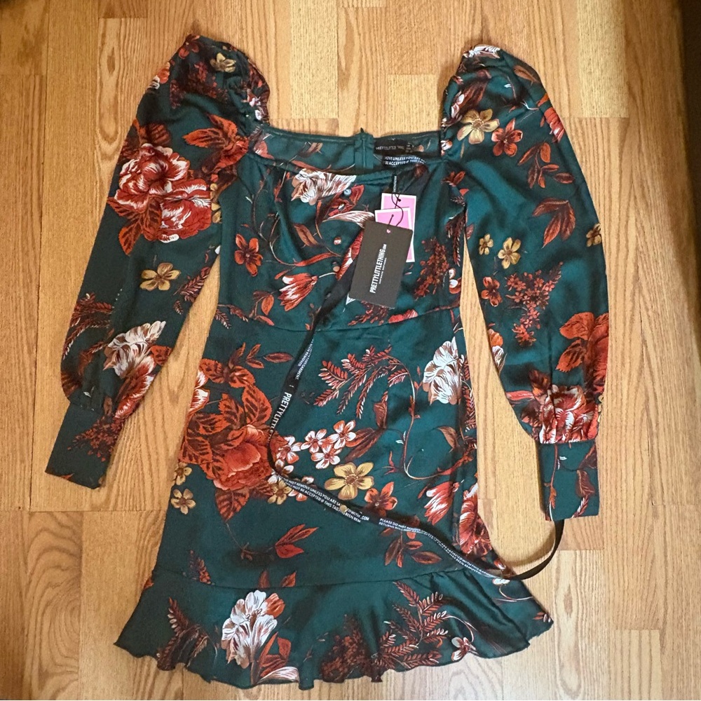 NWT PrettyLittleThing Floral Long Sleeve Mini Dress
